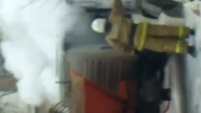 Горит машина в центре Воронежа. смотреть онлайн