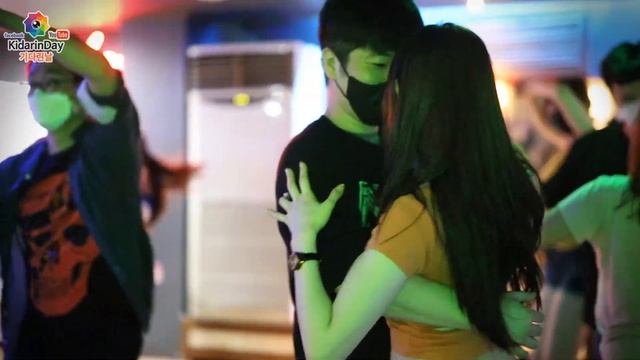 헤샤 Hyesha & 주인 Jooin 바차타 bachata @ Babaru bar, Daegu, Korea смотреть онлайн