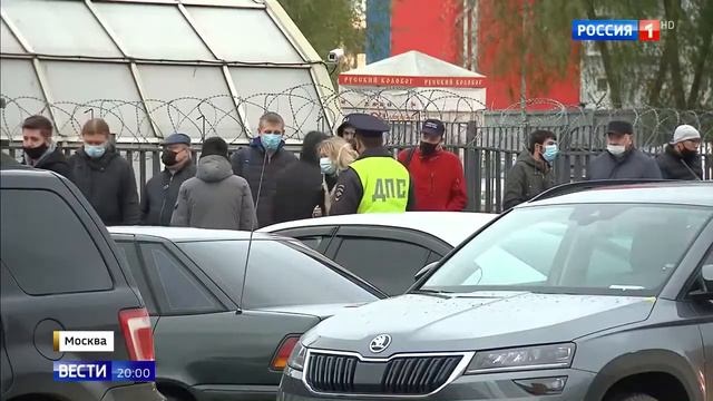 Сайт Госуслуги работает плохой - люди занимают очереди в Гибдд