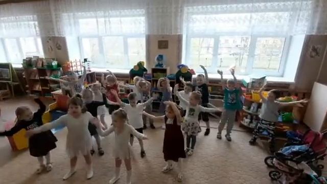 Стихи с движением смотреть онлайн