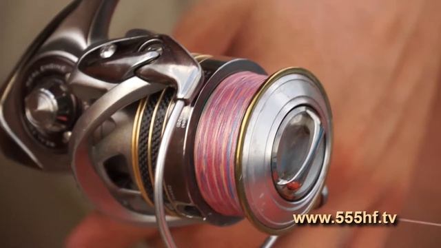 Ловим спиннингом на червя смотреть онлайн