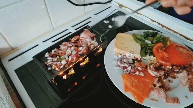 Готовим Раклет. Raclette cooking смотреть онлайн