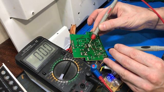 Ремонт конвектора TIMBERK TEK. PF3 LE 2000 IN. Конвекторный обогреватель Timberk Heater repair смотреть онлайн