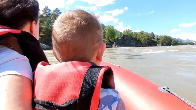 Горный Алтай. Скоростная прогулка на лодке. смотреть онлайн