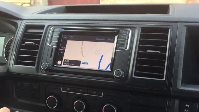 Apple Carplay VS Android Auto on VW California Beach смотреть онлайн