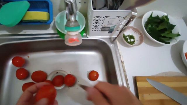 Delicious and easy-to-make tomato sauce that can be used for various dishes смотреть онлайн