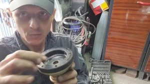 Как разобрать переднюю стойку на MERSEDES BENS 639 VITO. И правильно собрать. Всё поподробней.