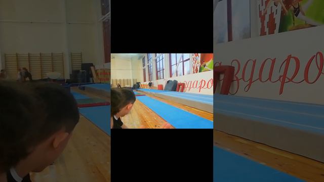 самый старший из нас и один из команды города Могилёва, Роман смотреть онлайн