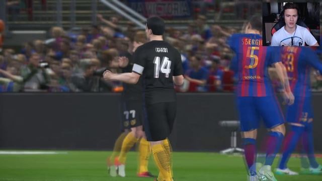 ПЕРВЫЙ РАЗ ИГРАЮ в PES 2017 | Pro Evolution Soccer 17 смотреть онлайн