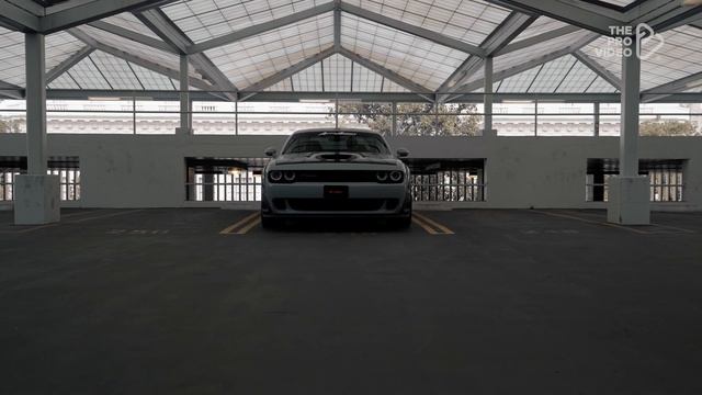 Dodge Challenger @AutoAddictUSA смотреть онлайн