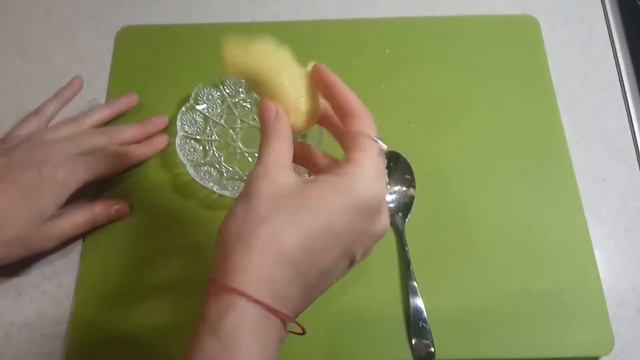 ???Чистим имбирь. Как почистить быстро имбирь. [Викабриника] смотреть онлайн