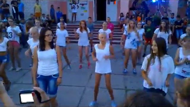 Флешмоб 4 и 5 отряд. Волна 2014, 3 смена смотреть онлайн