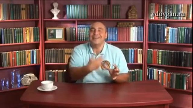 Как научиться улыбаться. Видео ответ от Великого тренера успеха В. Довганя. смотреть онлайн
