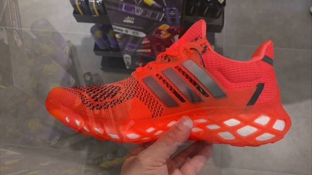 Adidas Ultraboost Web DNA (Solar Red/Night Metallic/Core Black) - Product Code: GY4171 смотреть онлайн