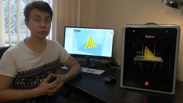 Обзор принтера Uniqbot смотреть онлайн