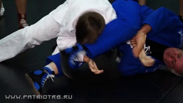 Школа Самбо в клубе "Патриот" смотреть онлайн