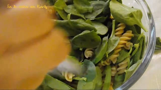 ENSALADA DE ESPINACAS CON PASTA смотреть онлайн