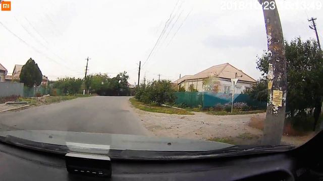 Девочки чудом повезло. РОДИТЕЛИ УЧИТЕ ДЕТЕЙ КАК ПРАВИЛЬНО ПЕРЕХОДИТЬ !!! смотреть онлайн