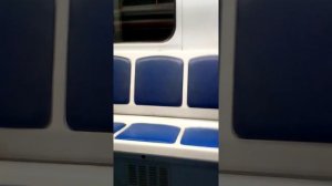 осторожно двери закрываются!!! слышен голос металический