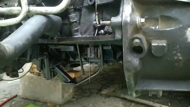 Заміна щеплення Меган 2 (піддон картера )День 2 1.9dci смотреть онлайн
