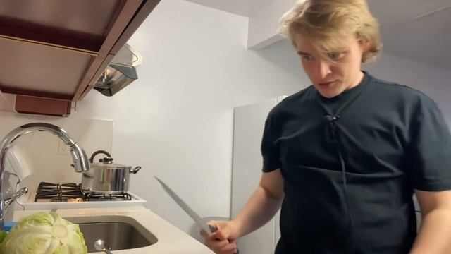 Сколько стоит БОРЩ в Америке?? смотреть онлайн