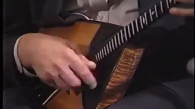 Balalaika Master Class - Dr. Pavel Necheporenko - Part 2: Right hand technique смотреть онлайн