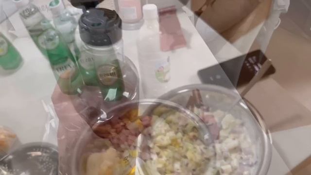 Кореец впервые пробует окрошку/реакция/мой рецепт окрошки/KoreaVlog