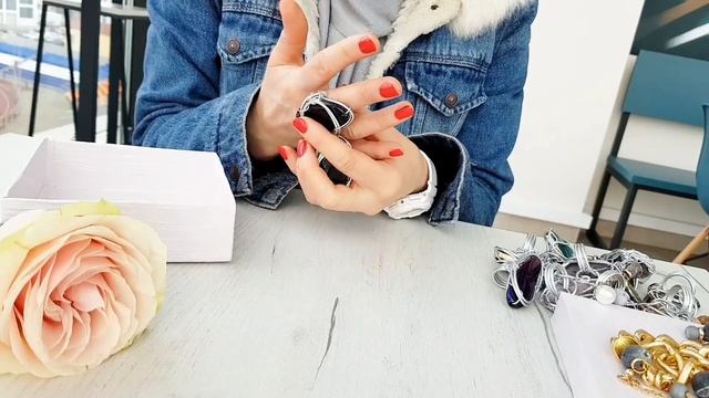 Трендовые украшения. Модные украшения. Цепи для очков смотреть онлайн