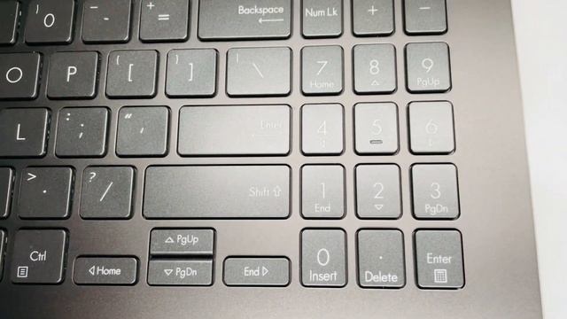 ASUS ZenBook Flip 15 Q538EI 4K OLED 2 in 1 Laptop (a.k.a UX564EI) - Unboxing & Detailed Review! смотреть онлайн