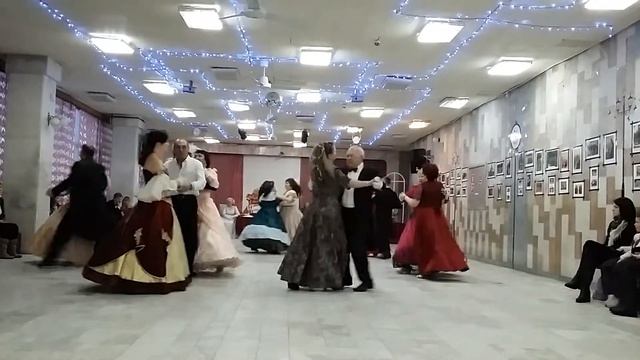 УЭВЕРЛИ ТУСТЕП смотреть онлайн