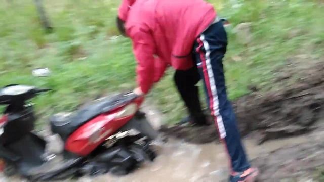 Утопили мопед смотреть онлайн