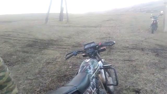 Пытаемся прыгать на Racer - ах 150 турист, 200 Enduro, 250 RC250GY-C2, ЧАСТЬ 2 смотреть онлайн