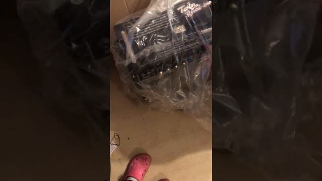 Fender reverb amp unboxing смотреть онлайн