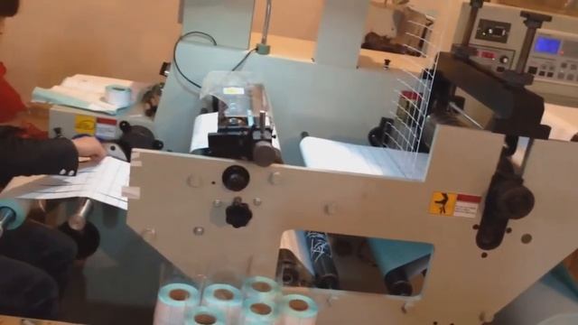 Скоростная ротационная высечная машина с продольной резкой и с турельной намоткой бобинорезка в смотреть онлайн