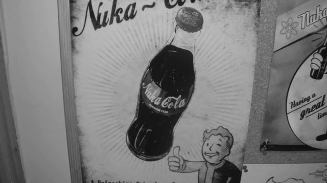 vault-tec posters смотреть онлайн