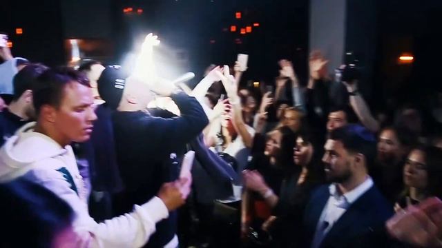 Смоки Мо в Liberte Cafe / 16 марта 2019 года смотреть онлайн