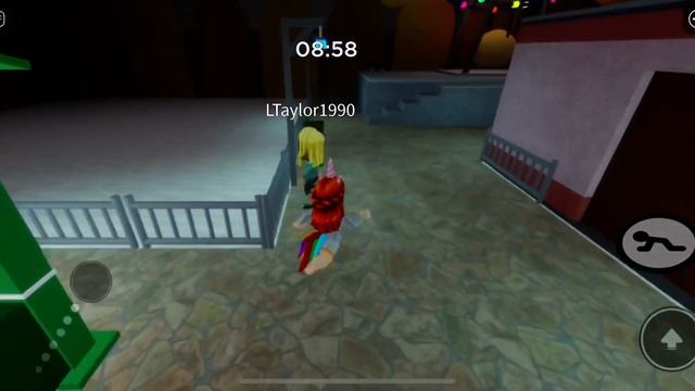 Budgie skin and switch back to snow piggy traps Roblox piggy смотреть онлайн
