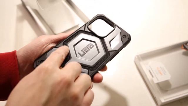Military Style Protection! - Urban ARMOR Gear - iPhone 14 Pro / MAX - Hands on Review смотреть онлайн