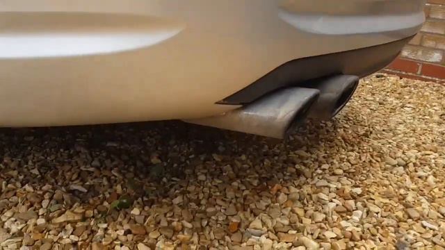 CLK 280 Straight Pipe Sound.