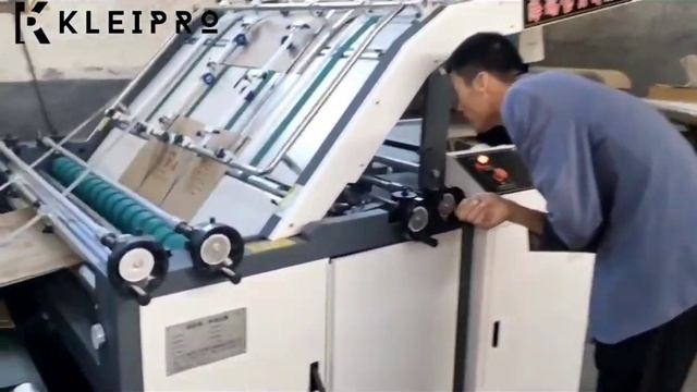 Полуавтоматичекая кашировальная машина моделей H & HI смотреть онлайн