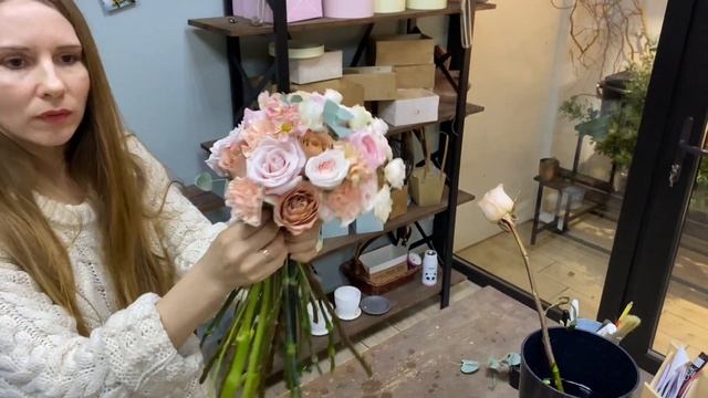 Собираем букет невесты / Невеста с хорошим вкусом смотреть онлайн