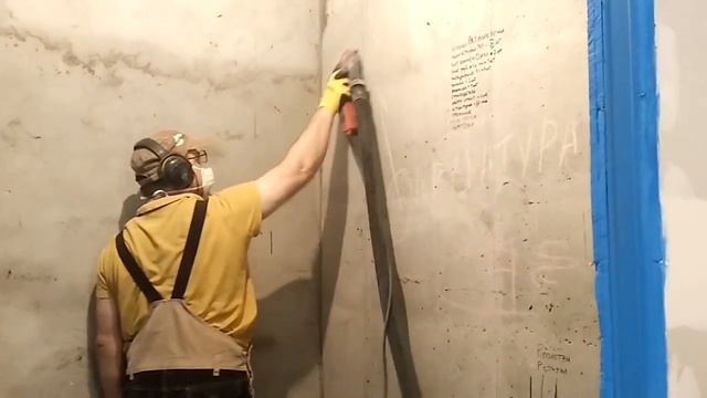 Шлифовка бетонных стен с пылеудалением системой шлифования от Хилти. смотреть онлайн