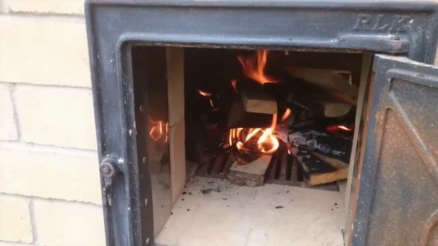 Барбекю и печь под казан.Из шамотного кирпича. смотреть онлайн