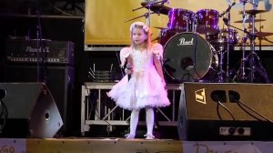 Варвара Бойко - Губки Бантиком, Бровки Домиком; Бджiлка