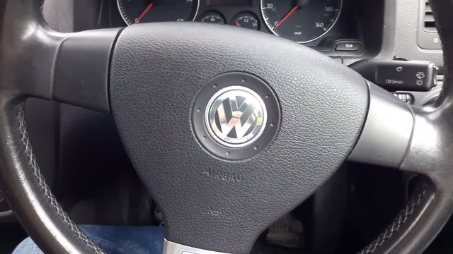 VW Golf Mk5 Diesel - Sloppy throttle response - Simple reset смотреть онлайн