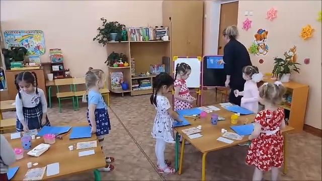 Занятие по нетрадиционной технике рисования на тему "Зима. Зимний лес", МБДОУ#6, Садкова Т.В. смотреть онлайн