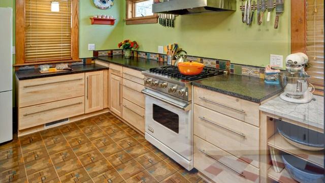 Линолеум для кухни: его преимущества и рекомендации для правильного выбора смотреть онлайн