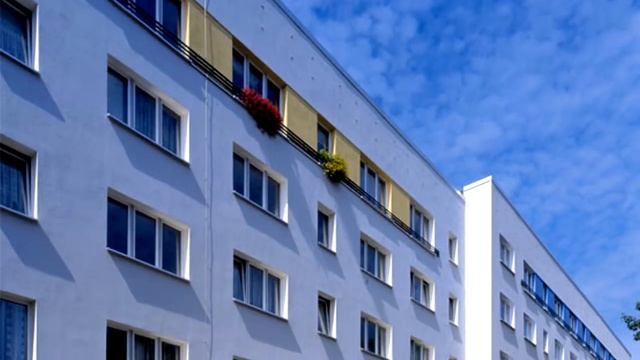 Как реконструируют панельные хрущевки в Германии. смотреть онлайн