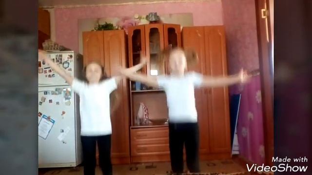 Танец под песню "Под фонарем" смотреть онлайн