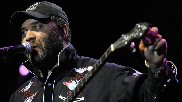 otis taylor - few feet away смотреть онлайн